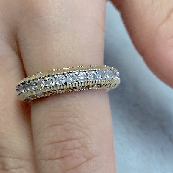 Beaut 14k Solid Gold and 44 Diamonds - Picture 12 of 16